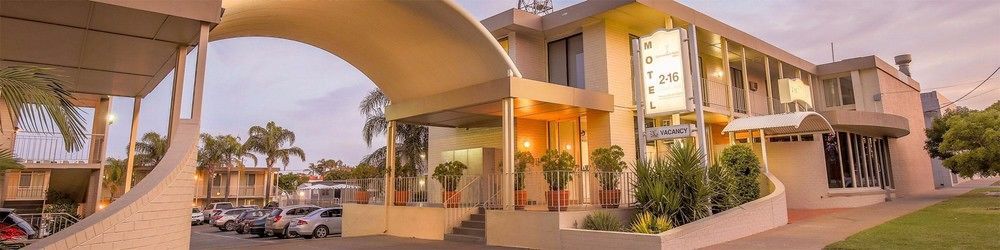 Commodore Mildura Motel Exteriör bild