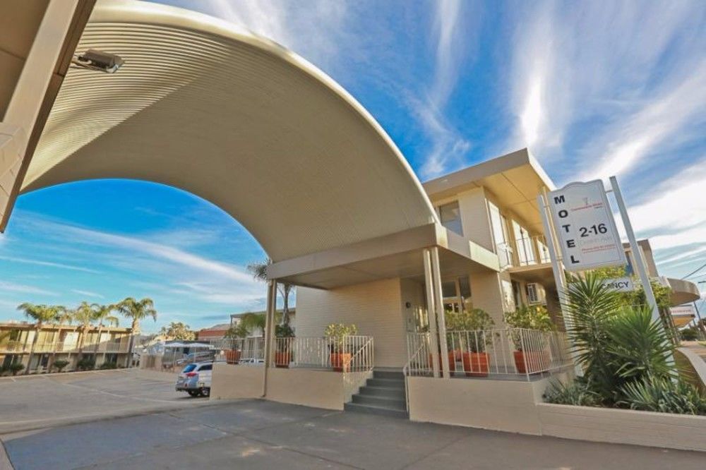 Commodore Mildura Motel Exteriör bild